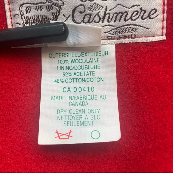 Vintage United Fashions Red Wool Coat - Picture 12 of 13